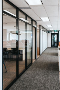 glass-demountable-office-walls-in-an-office-space