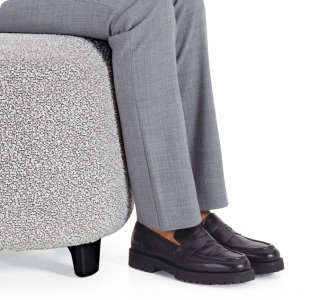 Quality office furniture for Canadian businesses