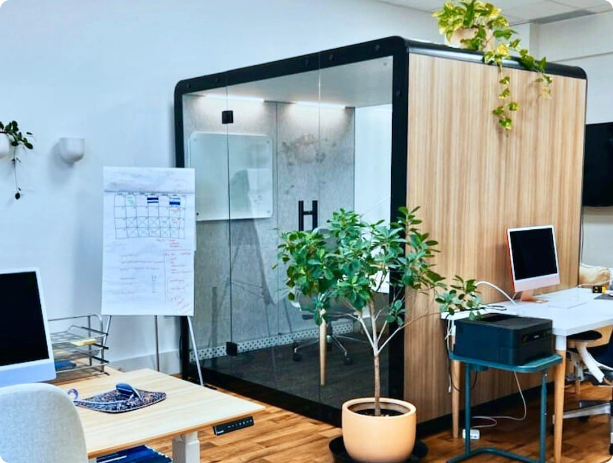 Contemporary office furniture - workspace solutions