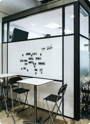 Quality office furniture for Canadian businesses